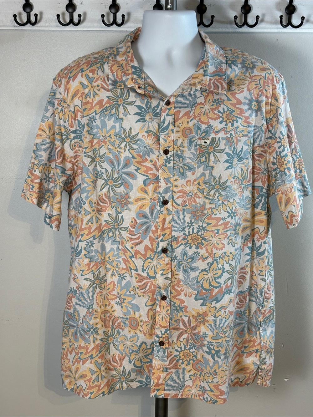 Quicksilver Casual Hawaiian style Button-Down Shirt - Pastel Blue & Peach